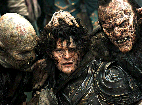 ROBERT ARAMAYO As ELROND PEREDHEL In The Lord Of The Rings: The Rings Of Power — S2E8: Shadow And Light