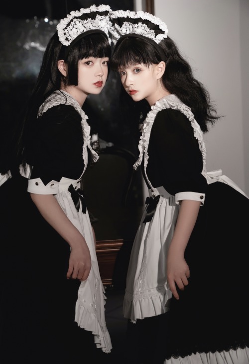 petite-cosette:Girl’s Island ~  ℯ ℯ ~Models: 横野珩 and 是你白