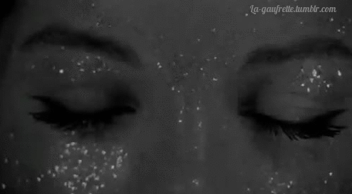 la-gaufrette:  Romy Schneider - Scène du film “L’enfer’ d’Henri-Georges Clouzot - France,1964. Gif:   la-gaufrette 10 Jan. 2018  https://painted-face.com/