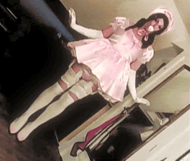 sissyhumiliationfantasies: diaperexposureandhumiliation:Dress me like a sissy baby and make me put o