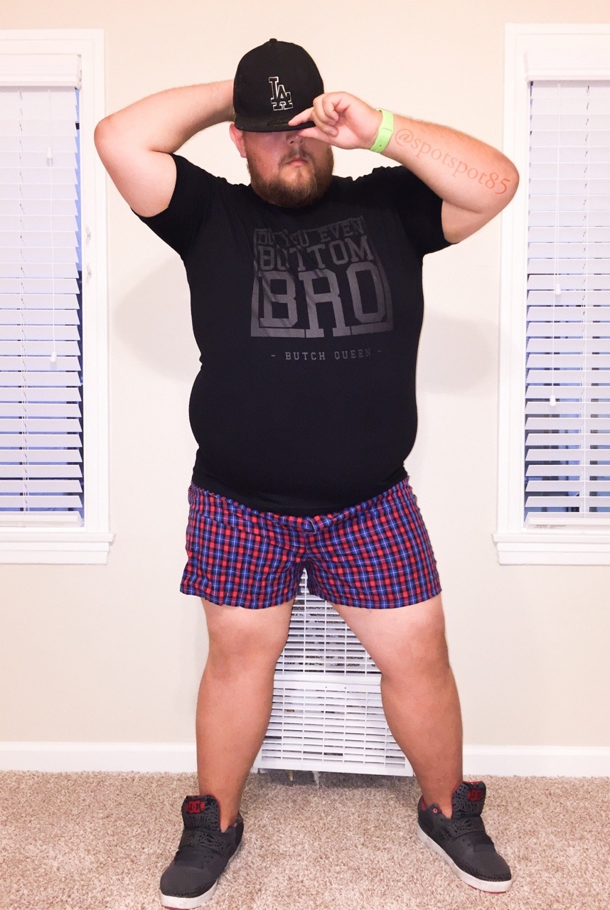spotspot85:  ’heartbreaker’’do you even bottom bro’ shirt by lessdanthree