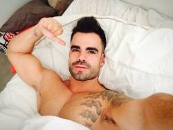 malefeed:   rusomadrid: Morning!!!!! 🚀🇪🇸💪🏼