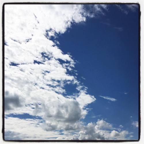 L'ALTRA MET DEL CIELO. #lageografiadellenuvole #blu #cielo #nuvole
