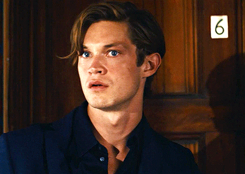 DAMIAN HARDUNG As JAMES BEAUFORT MAXTON HALL SEASON 1 (requested By Anon)