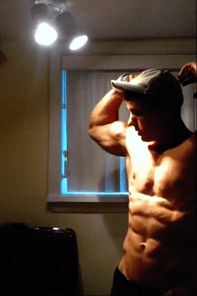 maxx-magnum: fuck shirtsshow off the shred