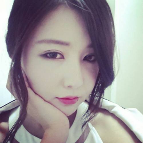 Ryu Ji Hye - Selca