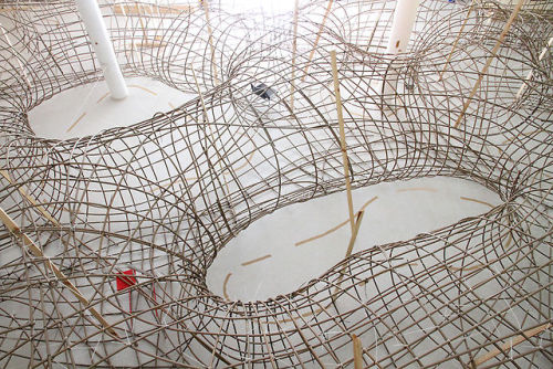 shadow-daughter: jedavu:Artist Henrique Oliveira Constructs a Cavernous Network of Repurposed Wood T