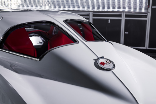 itsbrucemclaren:speedxtreme: 1963 CHEVROLET CORVETTE CUSTOM SPLIT-WINDOW COUPE What machine!!! 