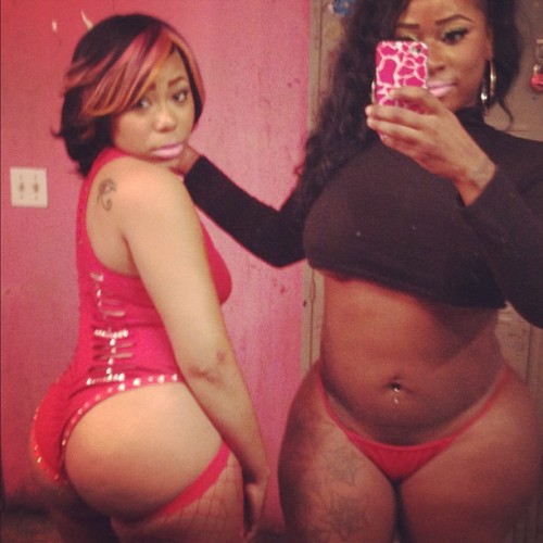 kingzluvsbigbootyqueenz-deactiv:  Nya Lace, Flawless Doll, & Sky 