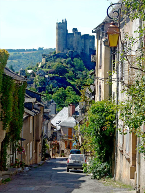 (via Najac, a photo from Midi-Pyrenees, South | TrekEarth)Najac, Midi-Pyrenees, France