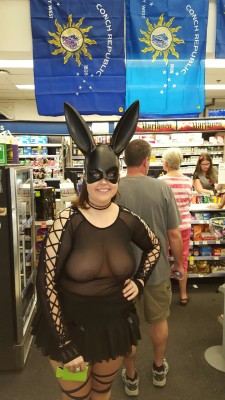 2hot4facebook:  Need a few things from Walgreens