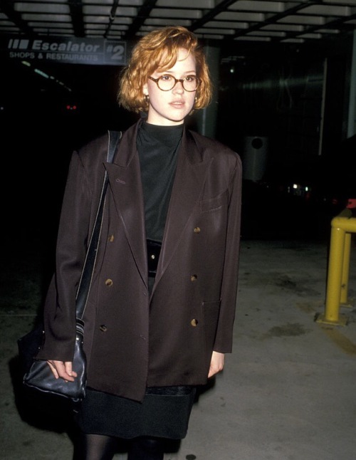 80s-madonna:Molly Ringwald at Miss Firecracker’s premiere, 1989