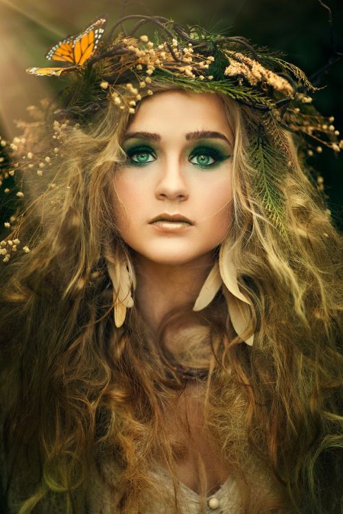 afairyheart:Hunter Leone of Three Nails PhotographyA Faerie’s Heart Beats Fierce And Free