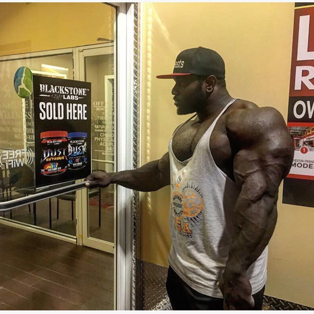 Rippling Defined Muscle!