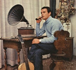 vinylespassion:  Terence Hill, 1966. Merci katzova !