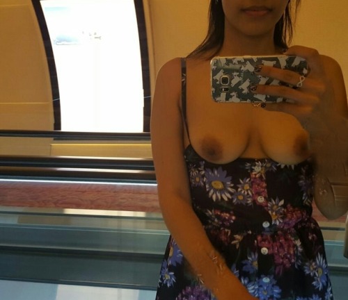 sgpussylover: Malay girl outdoor flashing.Visit sgpussylover.tumblr.com for more