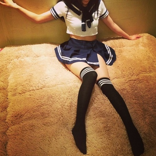 k32ru:  太叔行采集到绝对领域(628图)_花瓣美女