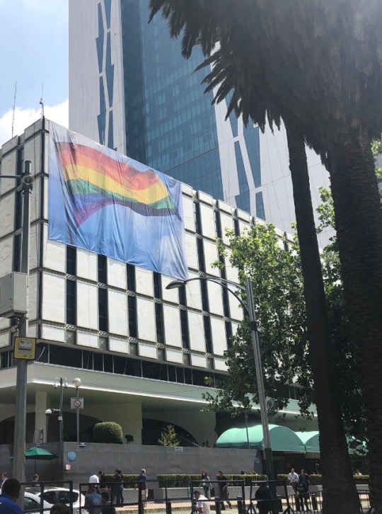 leondaniel: legoshoes:  bendingsignpost:  afloweroutofstone:  Shoutout to the U.S. embassies in Austria, Chile, India, and South Korea who have directly ignored orders from the Trump administration in flying the pride flag  They’ve found really clever