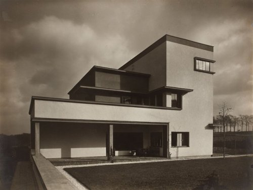 germanpostwarmodern: House Dr. Grobel (1926-27) in Wuppertal, Germany, by Hans Heinz Lüttgen. P