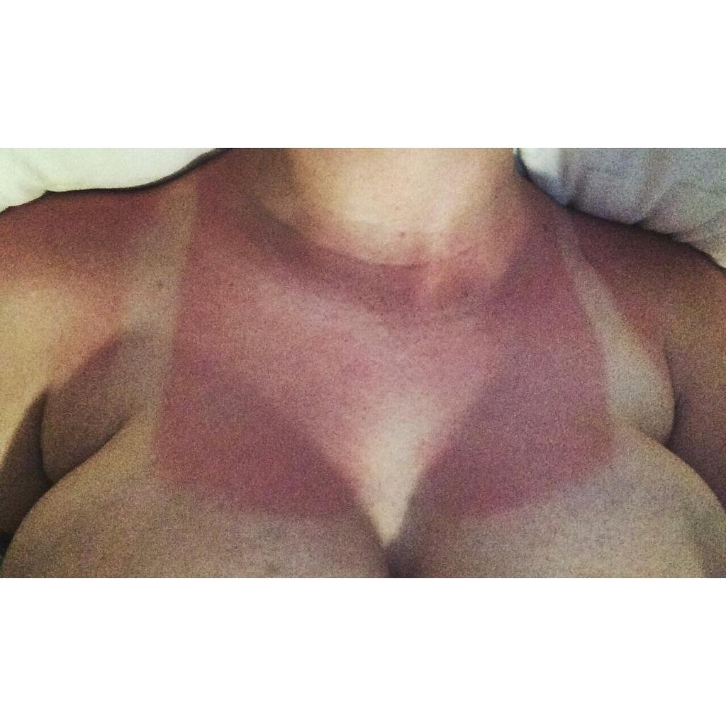 bustypetitegirl:  album – &gt; http://imgur.com/a/mLPD1（。 ㅅ  。）LOVELY