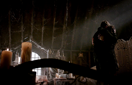 e4b230413cf29f58c251e4fde3a9ba0b74298b4a.gif