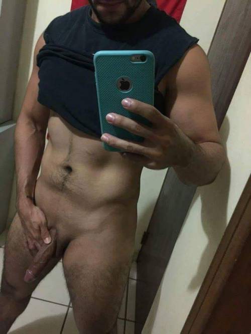 bandi2:  booh200:  Mmmm Rico   Que rico con la ganas q tengo de mamar bicho mmm