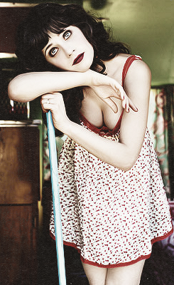 toplessromantic:  pes-si-mism:  sailorshawol-deactivated2023033: Zooey Deschanel for GQ Magazine  oh wow oh wow  ohmylord.