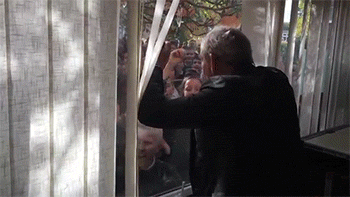 hipsterinatardis:  sizvideos:  Video  He looks so pleased omg