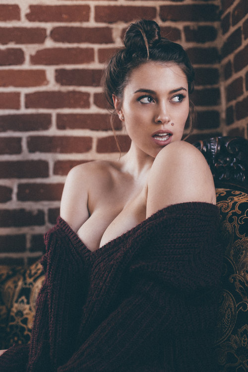 welcometoobloggg:  Laurel Witt