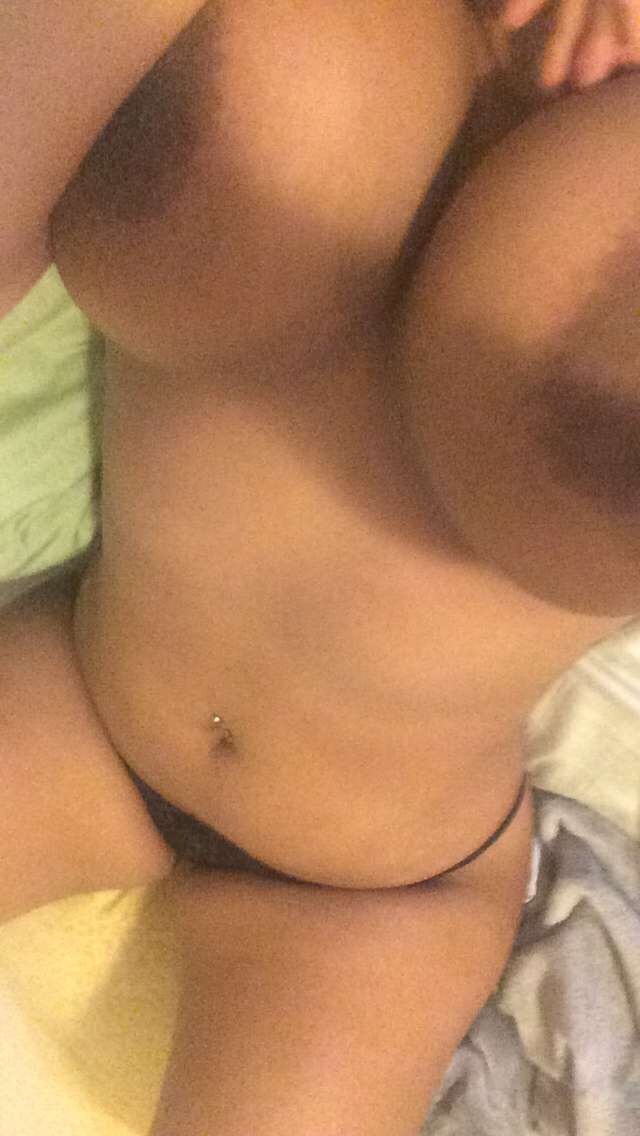 beach-love-sparkles:  Not following me on snapchat is such a loss lol   Snapchat:
