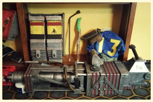 fallout-news: falloutaddicted: dearfallout4diary: l1b3rtyprime: My Fallout collection as it sits aft