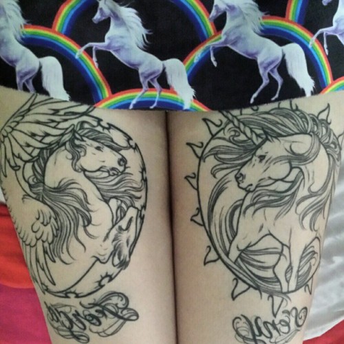 My horses are ready the #caloret! Haha #horses #pegasus &amp; #unicorn #tattoo by @fjfernandez at @o