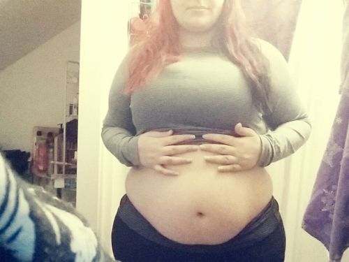 XXX yourchubbykitty:  I think i ate too much photo