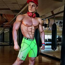 fitmen1:Mariusz Czerniewicz