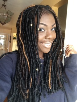 hennessybee:  Becky take notes! 📝 these are real Dreadlocks!   #MelaninMadonna #Blackout