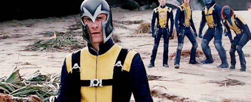 jamesrhodey:Marvel Kink Meme: when Erik does the Thing