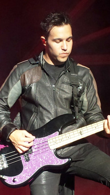 centurxies:  Pete Wentz – Monumnetour in