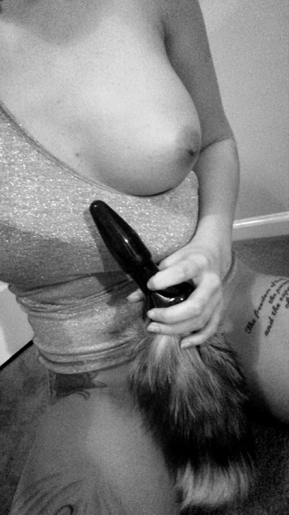 xxxultravioletxxx:  Merry Christmas to meeee ;)  