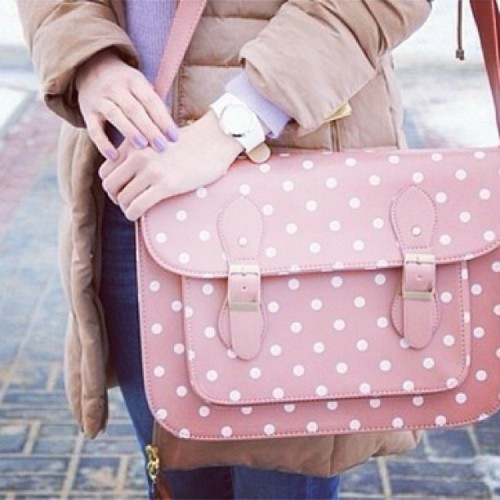Too darling! I gotta have this! #preppy #girly #fashion #style #pearls #glitter #beauty #classy #sat