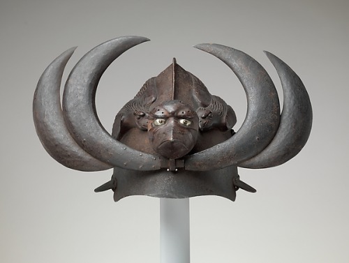 museum-of-artifacts:Helmet with Tengu Mask and Crows, Japan, 19th centurywww.facebook.com/mu