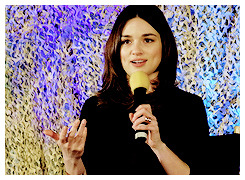 niall-horani-deactivated2014092:  Crystal Reed on the first day of Days of the Wolf [February 15th].  Hermosa <3