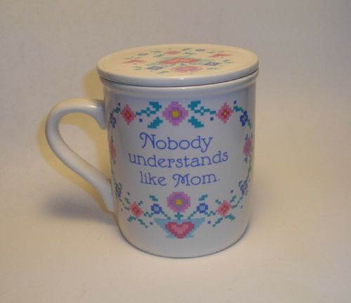 coolmugsifound: “A Mom’s love is extra special” mug with lid (1988)Happy Mother’s Day! Sending love 