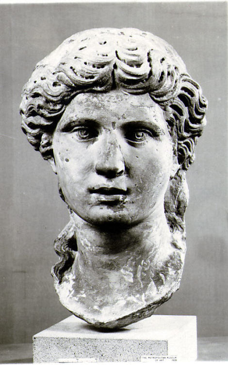 hismarmorealcalm:Head of a marble statue of Apollo