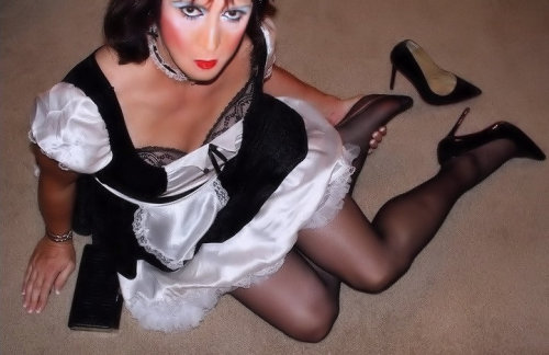 annete-grey: sissymaid annete