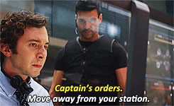 everybodyilovedies:  novacorps:  silvertons:  You picked the wrong side, agent.Depends