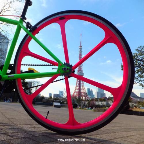 prociclo: Tokyo Tower. Source: Tokyo By Bike.
