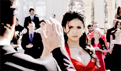 elenasbeloved:   r e d   o n e ,   d e f i n i t e l y .  requested by anonymous 
