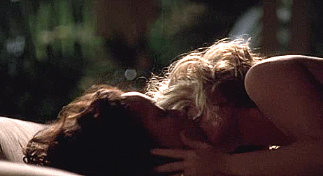lesbiansilk:The L Word (2004) - s01e01 - Jennifer Beals &amp; Laurel Holloman