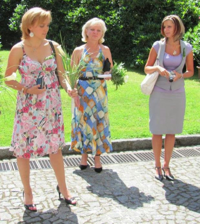lovemilfsomuch:  cougars on the prowl for young cock