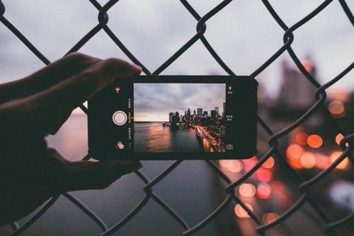 thelittlemonsterus:  /its_leo sur We Heart It. 